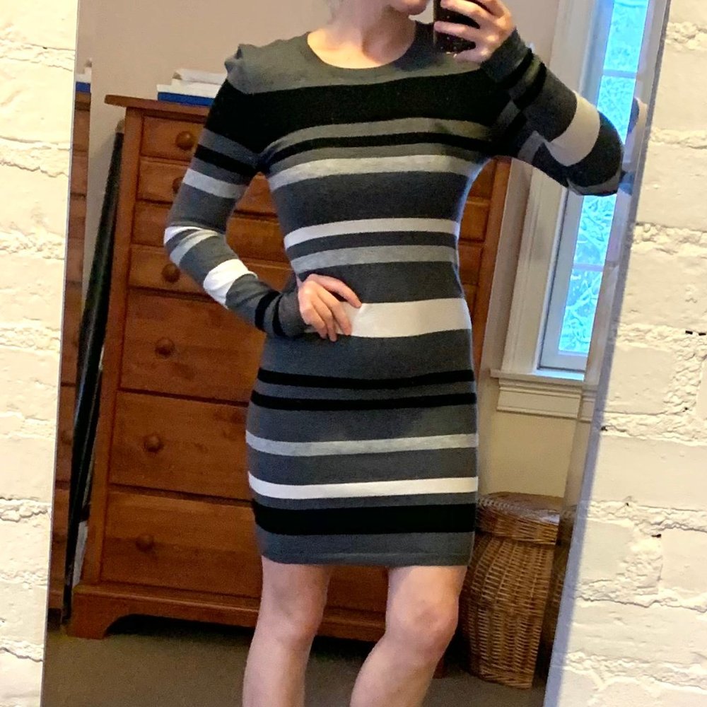 💕Striped Long-Sleeve Sweater Dress Size S